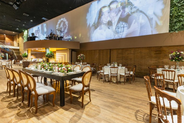 5 Tips for Choosing the Right Wedding Photo Booth in Scottsdale