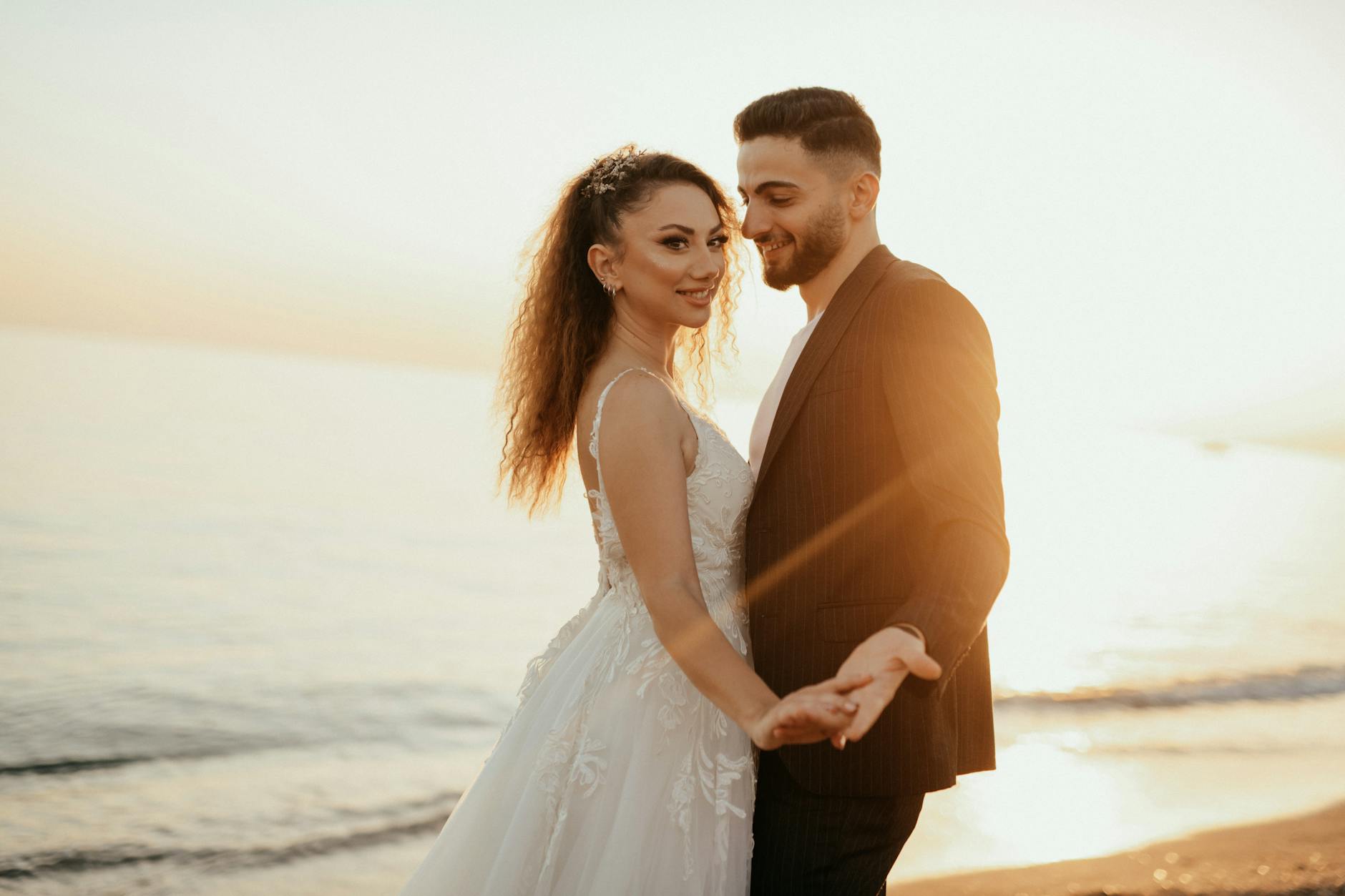 April Wedding Photo Booth Trends in Miami for a Stunning 2026 Celebration