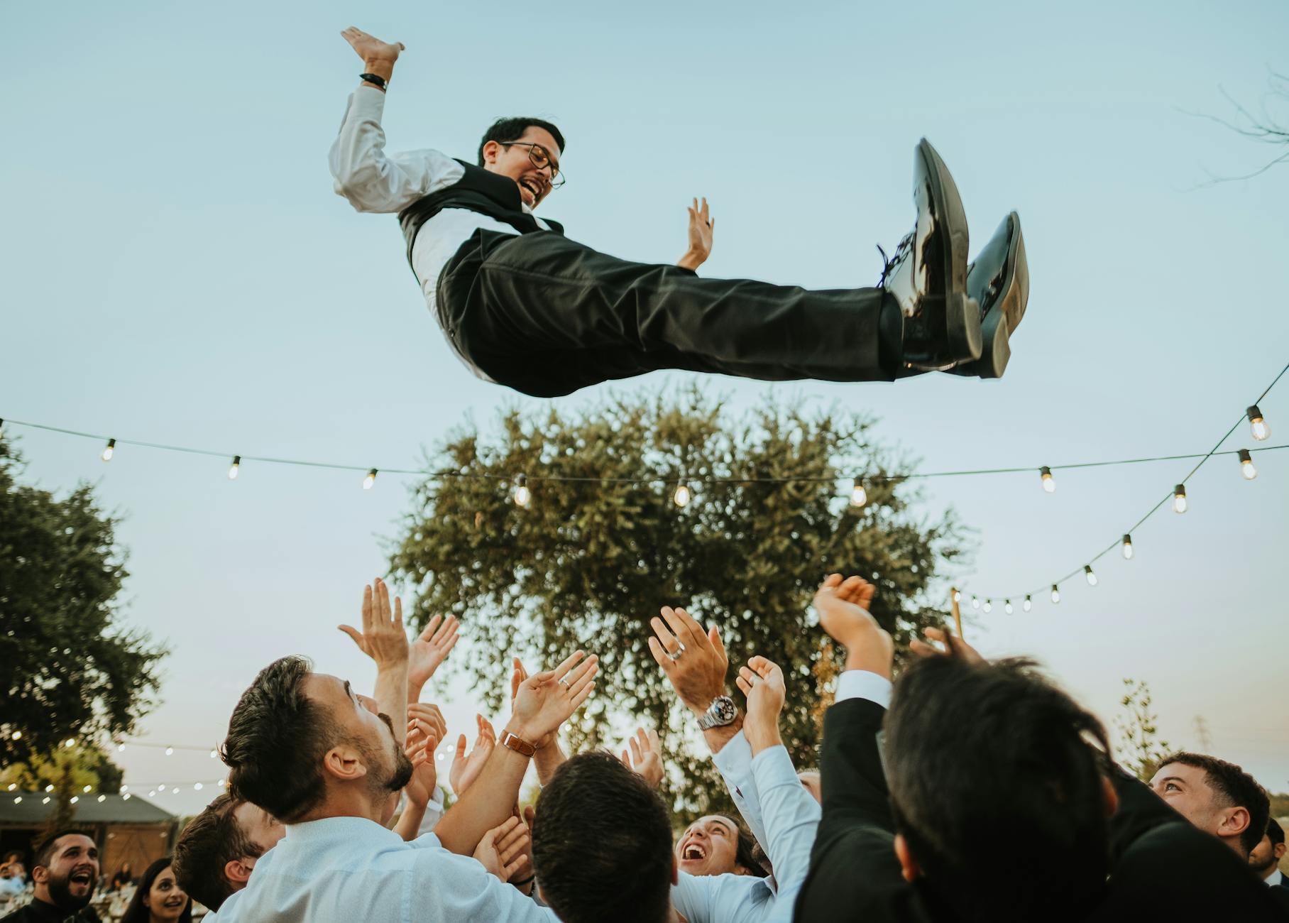 April Wedding Season Photo Booth Trends to Elevate Your 2026 Celebration