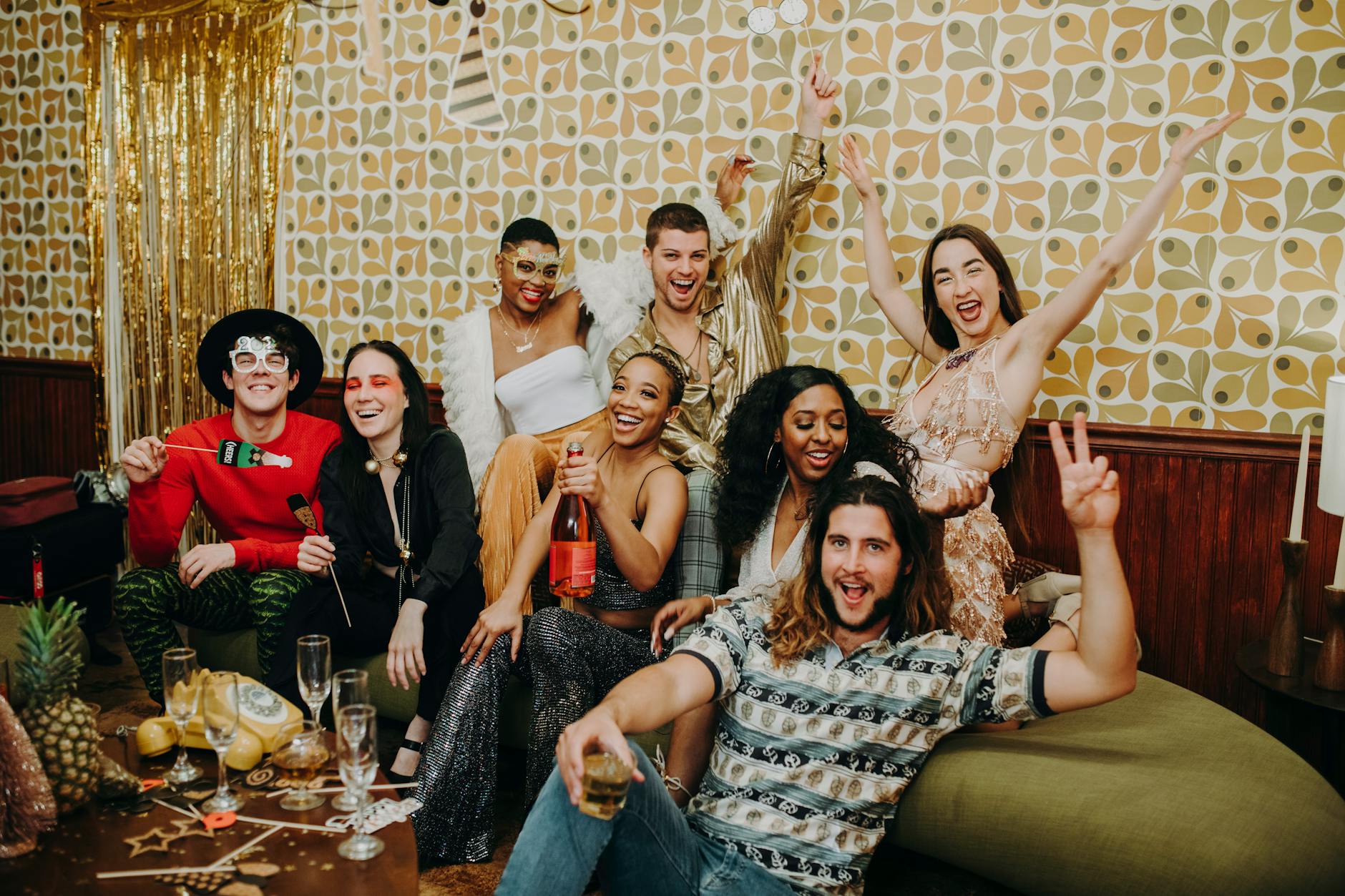 Cute Photo Booth Poses for Every Event in Miami