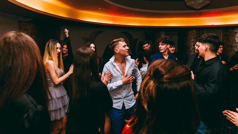 How to Fix a Long Photo Booth Line at Your Columbus Event