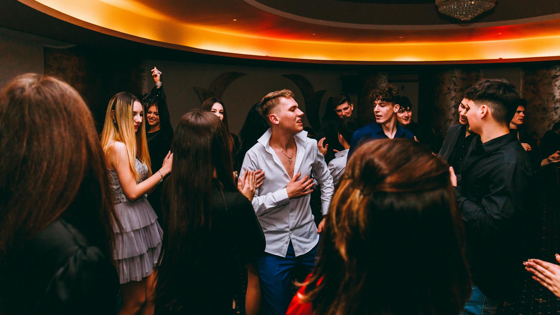 How to Fix a Long Photo Booth Line at Your Columbus Event