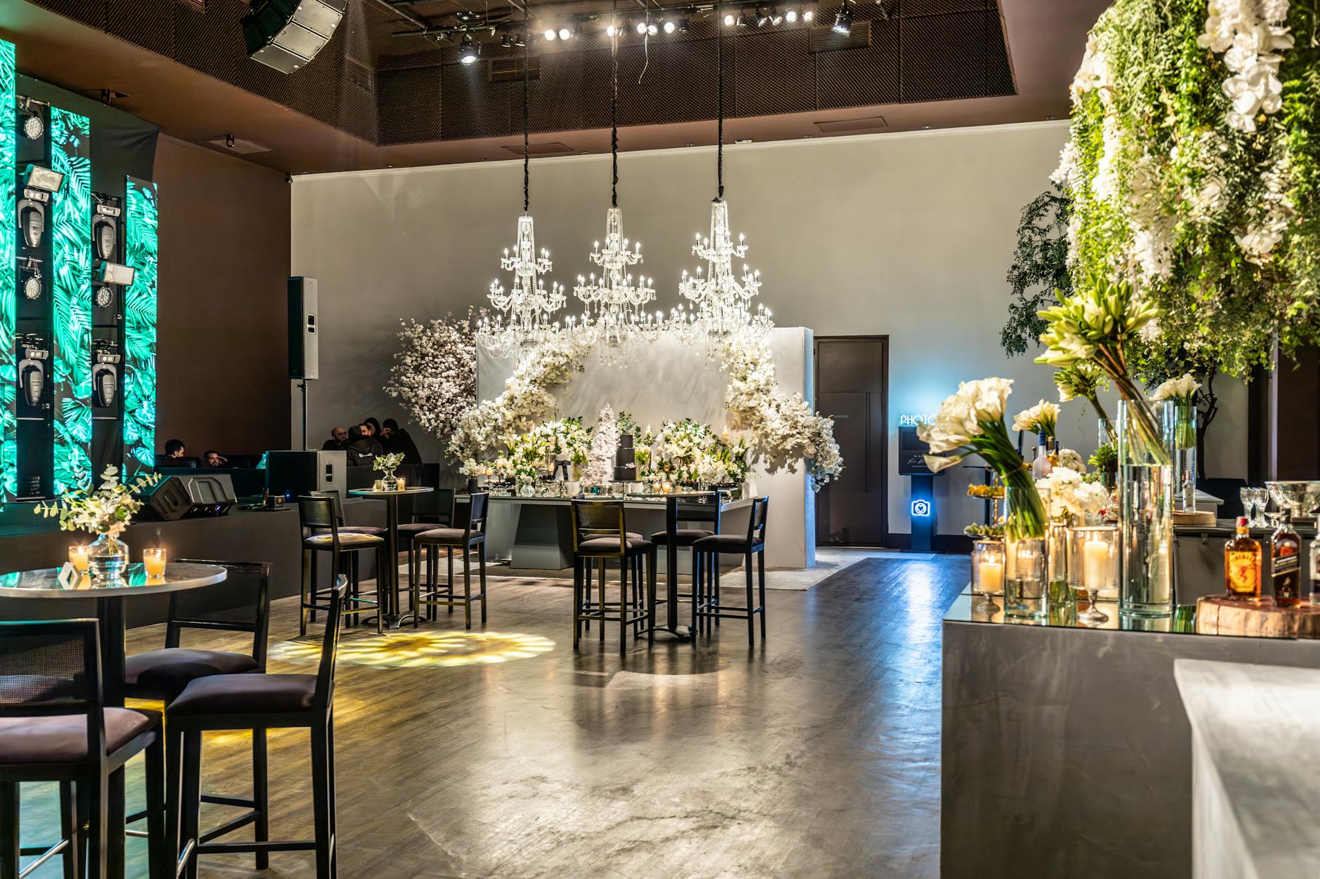 How to Handle Bad Venue Lighting for Photo Booth Setups