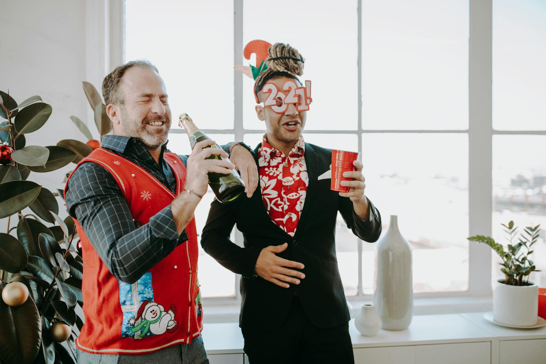 Open-Air vs. Enclosed Photo Booth in Mesa: Which Is Right for Your Event?