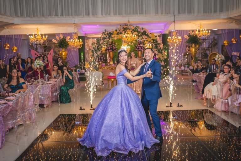 6 Essential Photo Booth Tips, Tricks & Ideas for Denver Events