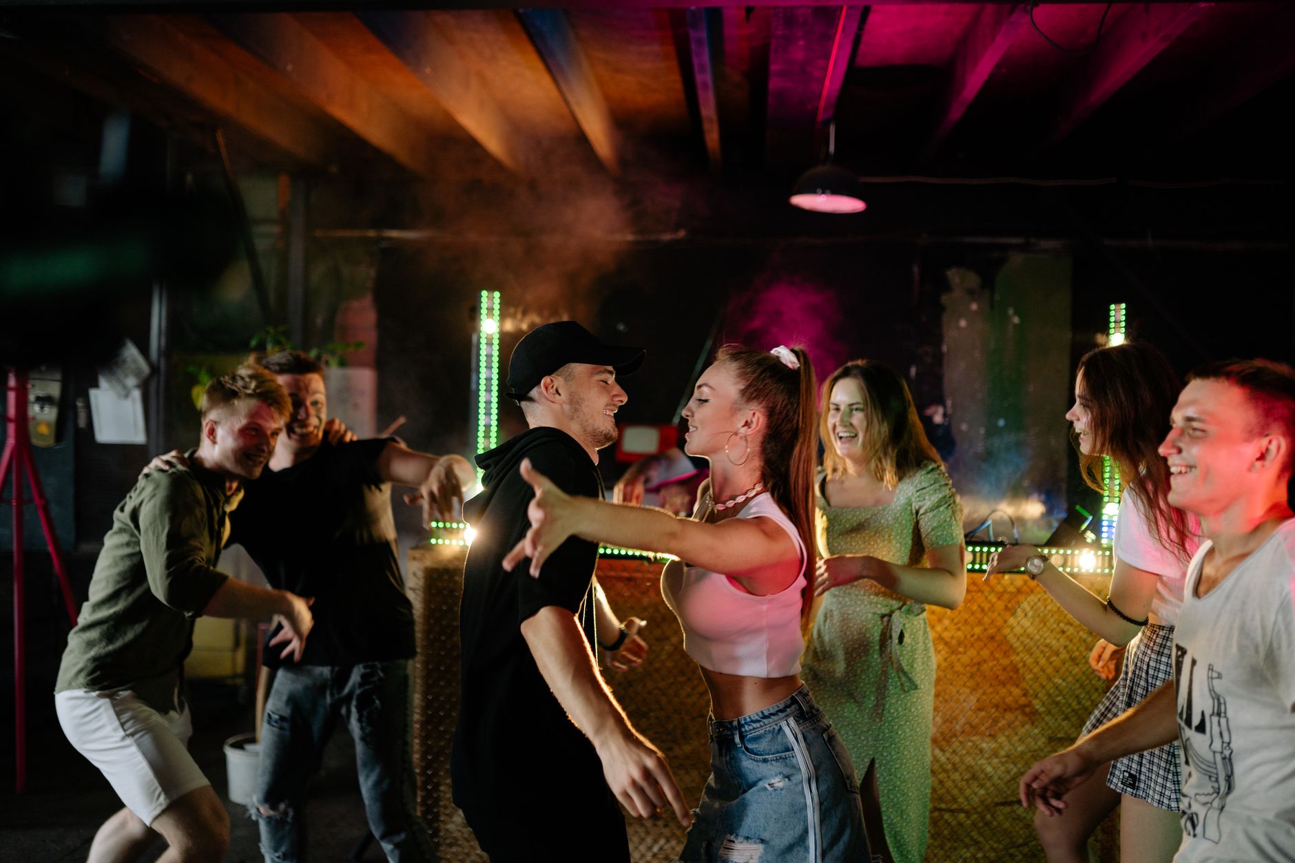 Photo Booth Buying Guide: 9 Costly Mistakes to Avoid in Dallas