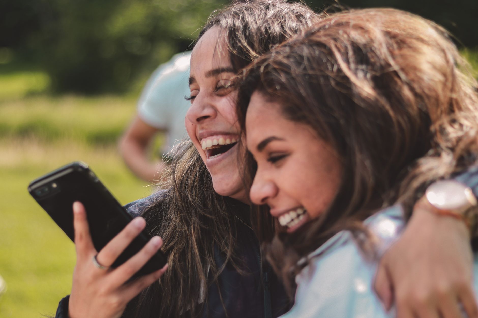 Common Mistakes to Avoid When Buying a Photobooth in Queen Creek