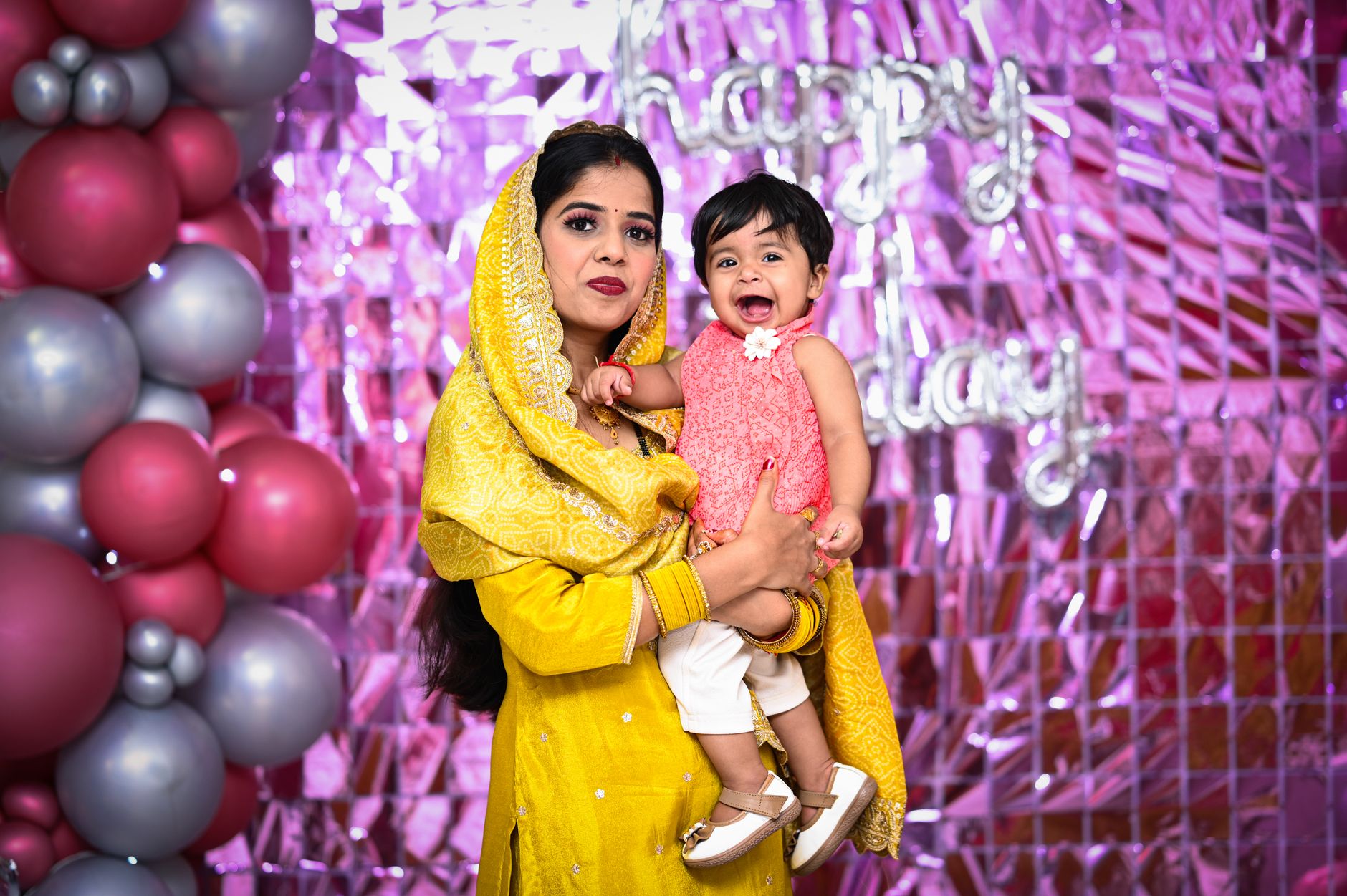 5 Photo Booth Mistakes at Weddings to Avoid in Phoenix